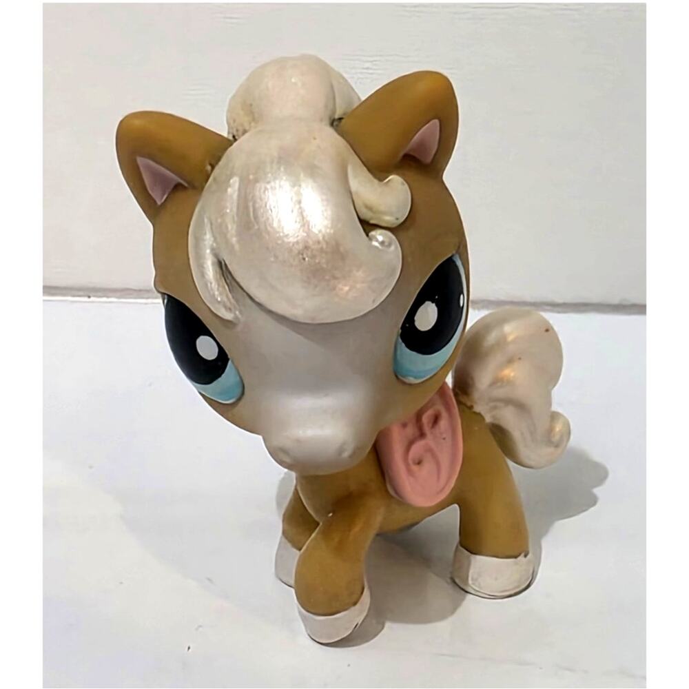 Hasbro Littlest Pet Shop #124 Horse with Saddle 2006